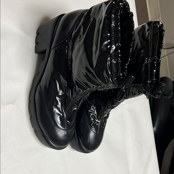 SCHUTZ Joseane Nylon Shine Chunky Lug Sole Puffer Quilted Boots Size 7.5